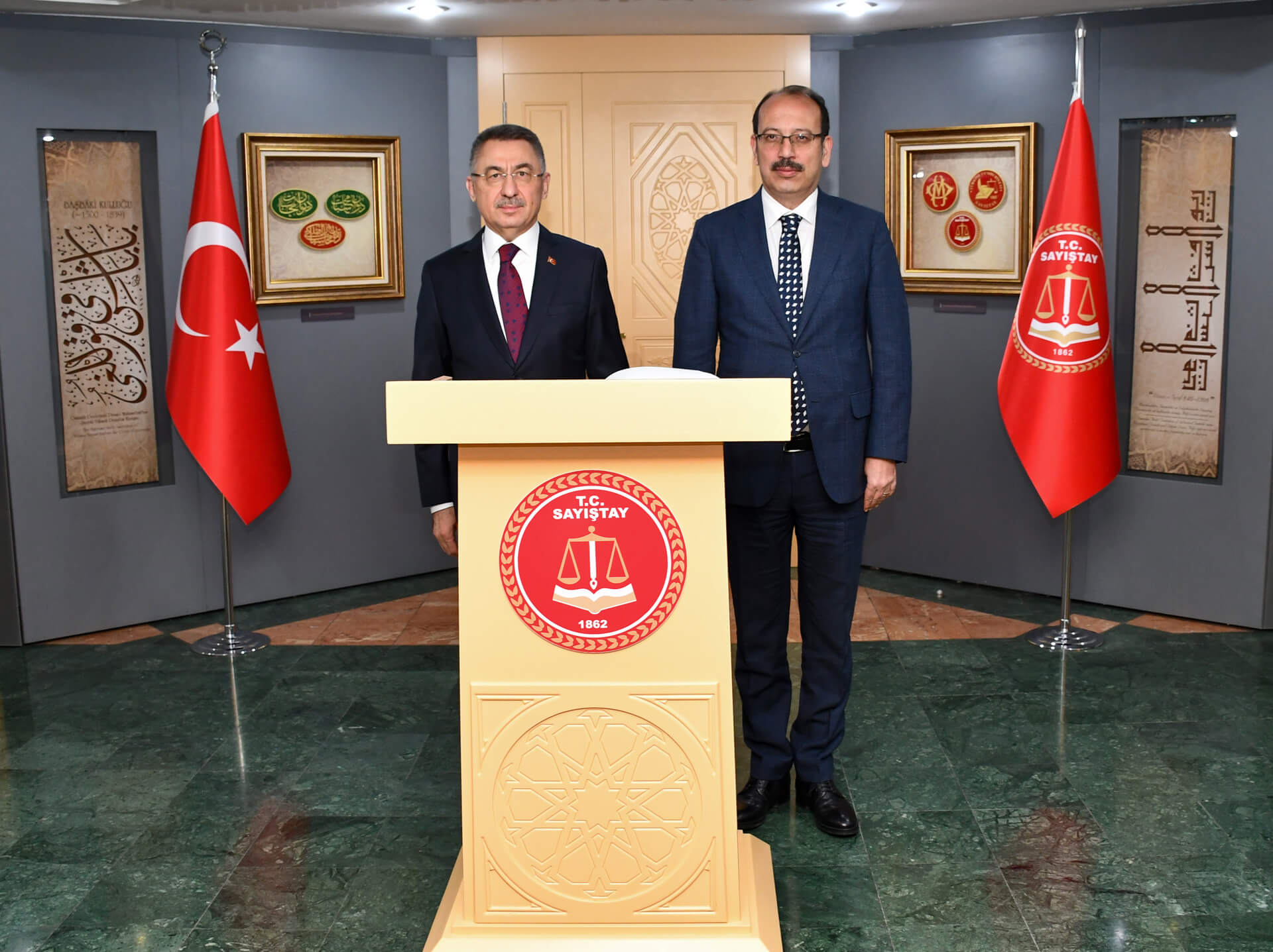 Sayıştay Başkanı Metin YENER’i, Cumhurbaşkanı Yardımcısı Fuat OKTAY Ziyaret Etti
